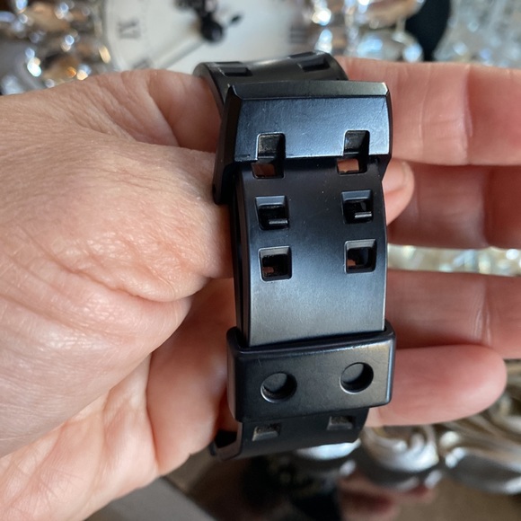 Men's Casio Waterproof Watch - Picture 4 of 6